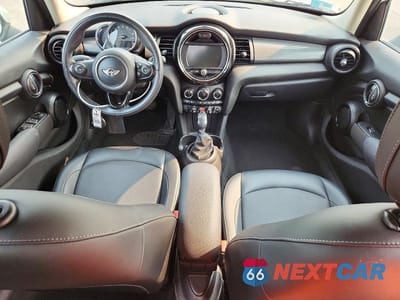 Zdjęcie 8 z 12 samochodu: 2018 MINI COOPER VIN:WMWXU1C51J2F81059 - miniatura