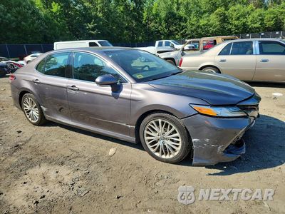 Czwarte zdjęcie samochodu z boku: 2019 TOYOTA CAMRY XLE VIN:4T1B11HK6KU163468 - miniatura