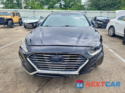 Piąte zdjęcie samochodu w środku: 2019 HYUNDAI SONATA SE VIN:5NPE24AF9KH790477 - miniatura