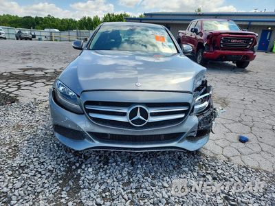 Piąte zdjęcie samochodu w środku: 2015 MERCEDES-BENZ C 300 4MATIC VIN:55SWF4KB7FU061157 - miniatura