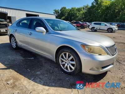 Czwarte zdjęcie samochodu z boku: 2007 LEXUS LS 460L VIN:JTHGL46F675012450 - miniatura
