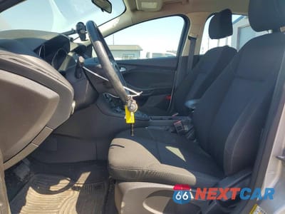 Zdjęcie 7 z 12 samochodu: 2016 FORD FOCUS SE VIN:1FADP3K21GL276294 - miniatura