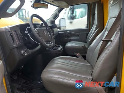Zdjęcie 7 z 14 samochodu: 2022 GMC SAVANA CUTWAY BOX TRUCK VIN:7GZ37TC7XNN002712 - miniatura