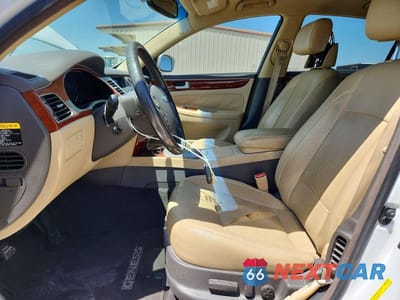 Zdjęcie 7 z 12 samochodu: 2013 HYUNDAI GENESIS 3.8L VIN:KMHGC4DD1DU245393 - miniatura