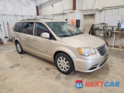 Czwarte zdjęcie samochodu z boku: 2014 CHRYSLER TOWN & COUNTRY TOURING VIN:2C4RC1BG7ER402416 - miniatura