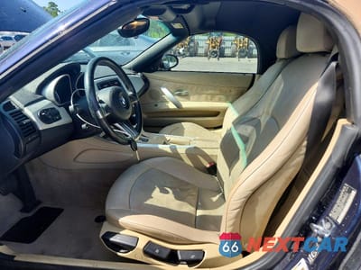 Zdjęcie 7 z 13 samochodu: 2006 BMW Z4 3.0 VIN:4USBU33596LW67771 - miniatura