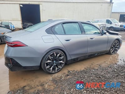 Trzecie zdjęcie samochodu z tyłu: 2024 BMW 530 XI VIN:WBA53FJ08RCP92695 - miniatura