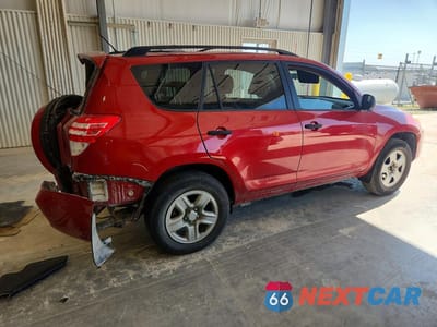 Trzecie zdjęcie samochodu z tyłu: 2010 TOYOTA RAV4 BASE VIN:JTMBF4DV1A5029905 - miniatura