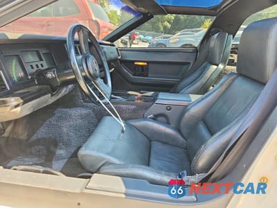Zdjęcie 7 z 13 samochodu: 1984 CHEVROLET CORVETTE VIN:1G1AY0786E5142395 - miniatura