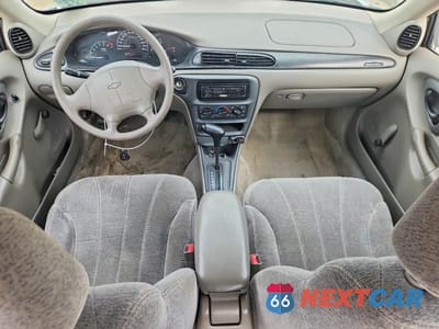 Zdjęcie 8 z 12 samochodu: 1999 CHEVROLET MALIBU VIN:1G1ND52T2X6270457 - miniatura