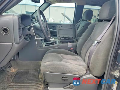 Zdjęcie 7 z 12 samochodu: 2004 CHEVROLET SILVERADO K1500 VIN:2GCEK19T241236971 - miniatura