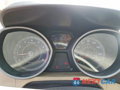 Zdjęcie 9 z 12 samochodu: 2011 HYUNDAI ELANTRA GLS VIN:KMHDH4AE7BU103578 - miniatura