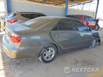 Trzecie zdjęcie samochodu z tyłu: 2005 TOYOTA CAMRY LE V6 VIN:4T1BF32K85U611395 - miniatura