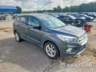 Czwarte zdjęcie samochodu z boku: 2017 FORD ESCAPE SE VIN:1FMCU0GD7HUE85523 - miniatura