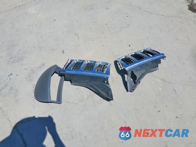 Zdjęcie 13 z 14 samochodu: 2005 JEEP GRAND CHEROKEE LIMITED VIN:1J4HR58N45C703624 - miniatura