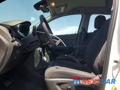 Zdjęcie 7 z 12 samochodu: 2017 CHEVROLET TRAX LS VIN:3GNCJKSB4HL270522 - miniatura