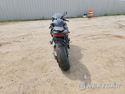 Czwarte zdjęcie samochodu z boku: 2026 KAWASAKI ZX636 K VIN:JKBZXJJ1XTA041451 - miniatura