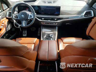 Zdjęcie 8 z 13 samochodu: 2024 BMW X7 M60I VIN:5UX33EM06R9U97347 - miniatura