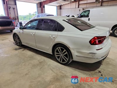 Drugie zdjęcie samochodu z przodu: 2018 VOLKSWAGEN PASSAT S VIN:1VWAA7A39JC008016 - miniatura