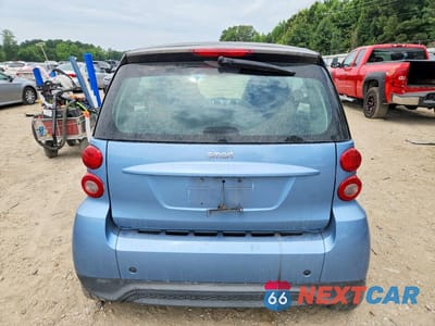 Zdjęcie 6 z 13 samochodu: 2013 SMART FORTWO PURE VIN:WMEEJ3BAXDK617007 - miniatura