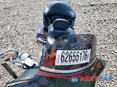 Piąte zdjęcie samochodu w środku: 2011 HARLEY-DAVIDSON FLHTCU VIN:1HD1FC416BB623300 - miniatura