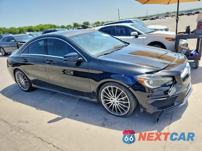 Czwarte zdjęcie samochodu z boku: 2014 MERCEDES-BENZ CLA 45 AMG VIN:WDDSJ5CBXEN029232 - miniatura