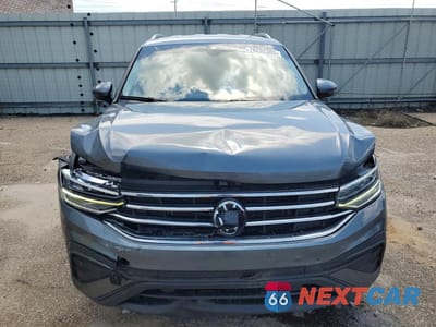Piąte zdjęcie samochodu w środku: 2024 VOLKSWAGEN TIGUAN SE VIN:3VV3B7AX9RM063931 - miniatura