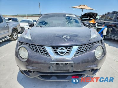 Piąte zdjęcie samochodu w środku: 2017 NISSAN JUKE SV VIN:JN8AF5MR4HT700644 - miniatura