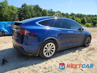 Trzecie zdjęcie samochodu z tyłu: 2019 TESLA MODEL X VIN:5YJXCDE28KF151762 - miniatura