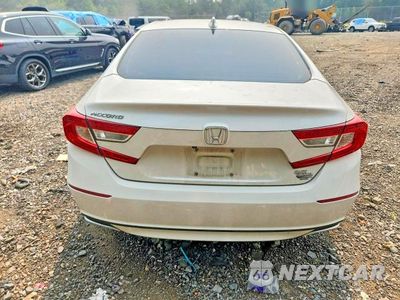 Zdjęcie 6 z 12 samochodu: 2019 HONDA ACCORD EX VIN:1HGCV1F45KA140557 - miniatura