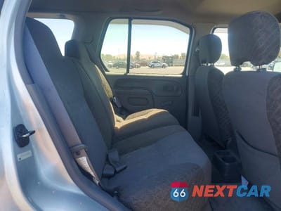 Zdjęcie 10 z 12 samochodu: 2000 NISSAN XTERRA XE VIN:5N1DD28T8YC528178 - miniatura