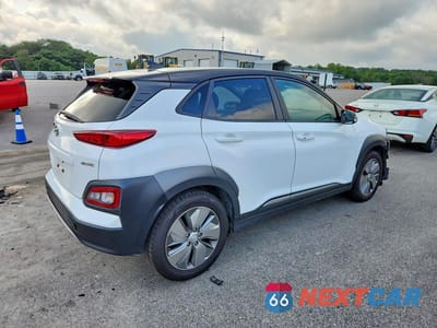 Trzecie zdjęcie samochodu z tyłu: 2021 HYUNDAI KONA SEL VIN:KM8K23AG7MU133932 - miniatura