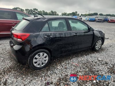 Trzecie zdjęcie samochodu z tyłu: 2023 KIA RIO S VIN:3KPA25AD8PE511826 - miniatura