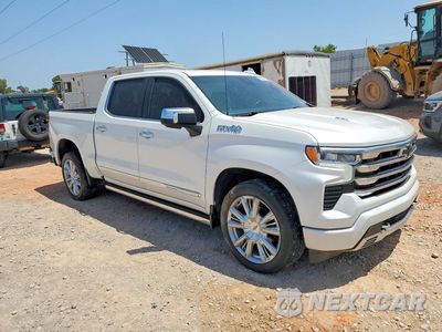 Czwarte zdjęcie samochodu z boku: 2023 CHEVROLET SILVERADO K1500 HIGH COUNTRY VIN:3GCUDJEL5PG355251 - miniatura