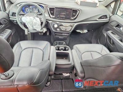 Zdjęcie 8 z 13 samochodu: 2026 CHRYSLER PACIFICA SELECT VIN:2C4RC1BG4TR155479 - miniatura