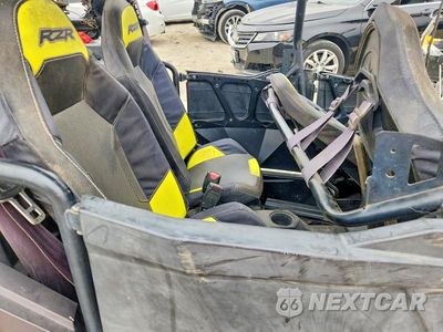 Zdjęcie 6 z 10 samochodu: 2016 POLARIS RZR UTILITY VEHICLE VIN:4XAVFE990GB340953 - miniatura