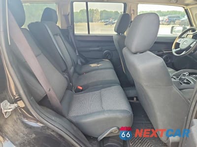 Zdjęcie 11 z 13 samochodu: 2008 JEEP COMMANDER SPORT VIN:1J8HG48K18C212811 - miniatura