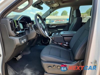 Zdjęcie 7 z 12 samochodu: 2026 GMC SIERRA K1500 SLE VIN:1GTPUBEK1TZ121399 - miniatura