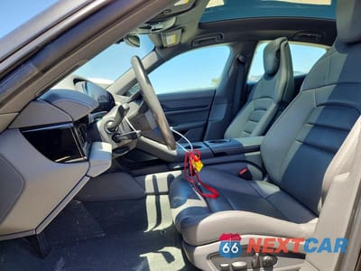 Zdjęcie 7 z 12 samochodu: 2021 PORSCHE TAYCAN VIN:WP0AA2Y10MSA17971 - miniatura