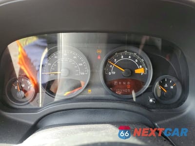 Zdjęcie 9 z 13 samochodu: 2014 JEEP COMPASS SPORT VIN:1C4NJCBB8ED566796 - miniatura