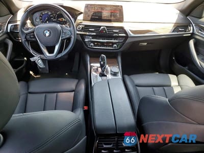 Zdjęcie 8 z 12 samochodu: 2019 BMW 530E VIN:WBAJA9C57KB254290 - miniatura