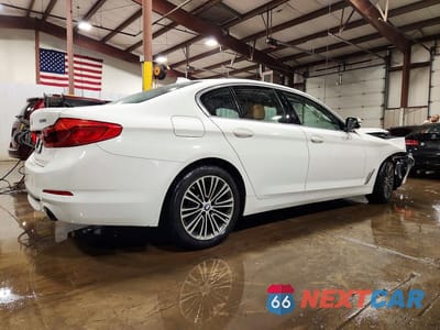 Trzecie zdjęcie samochodu z tyłu: 2020 BMW 530 XI VIN:WBAJR7C06LCD65137 - miniatura