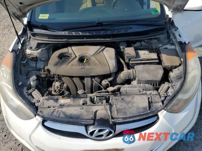Zdjęcie 11 z 12 samochodu: 2012 HYUNDAI ELANTRA GLS VIN:5NPDH4AE1CH109022 - miniatura