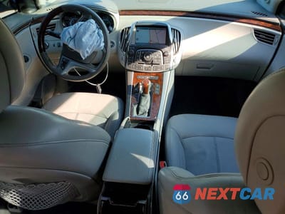 Zdjęcie 8 z 13 samochodu: 2010 BUICK LACROSSE CXS VIN:1G4GE5EV6AF154501 - miniatura