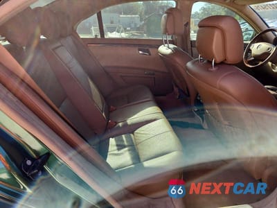 Zdjęcie 10 z 12 samochodu: 2007 MERCEDES-BENZ S 550 VIN:WDDNG71X47A098479 - miniatura