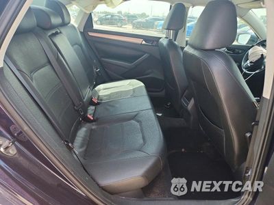 Zdjęcie 10 z 13 samochodu: 2015 VOLKSWAGEN PASSAT S VIN:1VWAS7A37FC011999 - miniatura