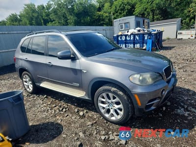 Czwarte zdjęcie samochodu z boku: 2011 BMW X5 XDRIVE35I VIN:5UXZV4C56BL407019 - miniatura