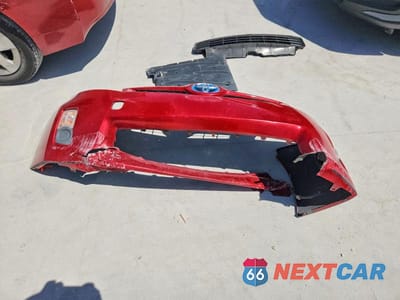 Zdjęcie 12 z 13 samochodu: 2011 TOYOTA PRIUS THREE VIN:JTDKN3DU2B0296120 - miniatura