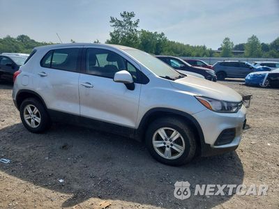Czwarte zdjęcie samochodu z boku: 2017 CHEVROLET TRAX LS VIN:KL7CJNSBXHB142780 - miniatura