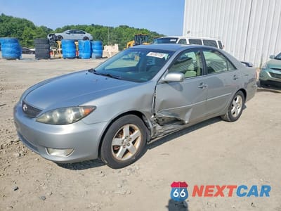 2005 TOYOTA CAMRY SE 4T1BE32K95U533549 - główne zdjęcie licytacji z USA - miniatura